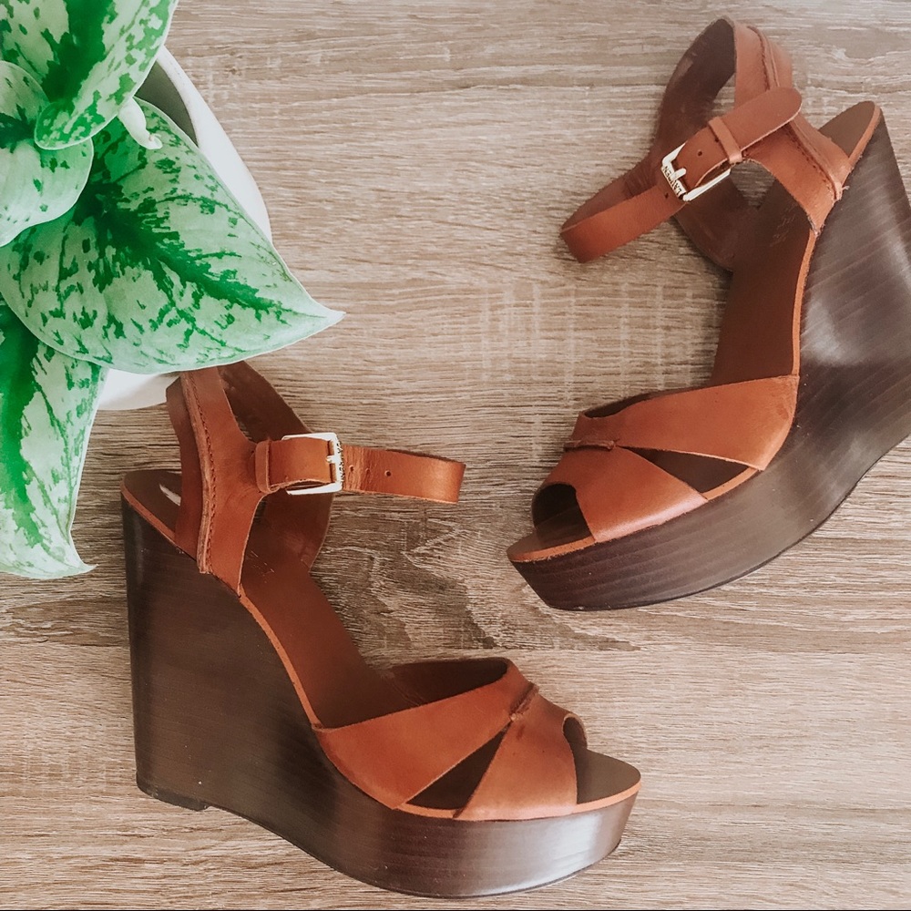Lauren Ralph Lauren Deirdre Platform Sandals